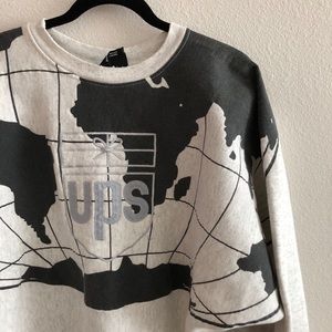 RARE UPS WORLD CREWNECK LARGE